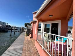 Coral Reef Retreat (N40)