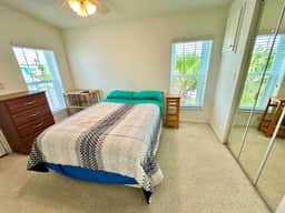 Ocean Breeze Hideaway (V828)