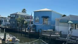 Island Dock House(1143)