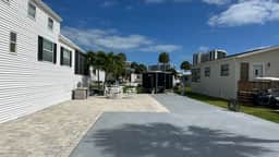 2049 Nettles Blvd