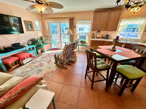 Coral Reef Retreat (N40)