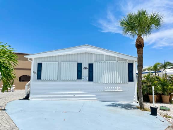 Seaside Serenade (N621)