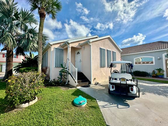 Porpoise Place (N1184)