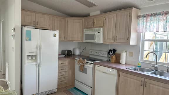 Jo-Mamas Place (2142)