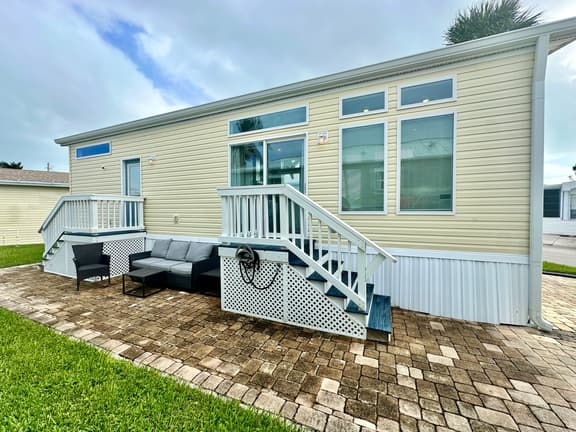 Flip Flop Inn (N1003)